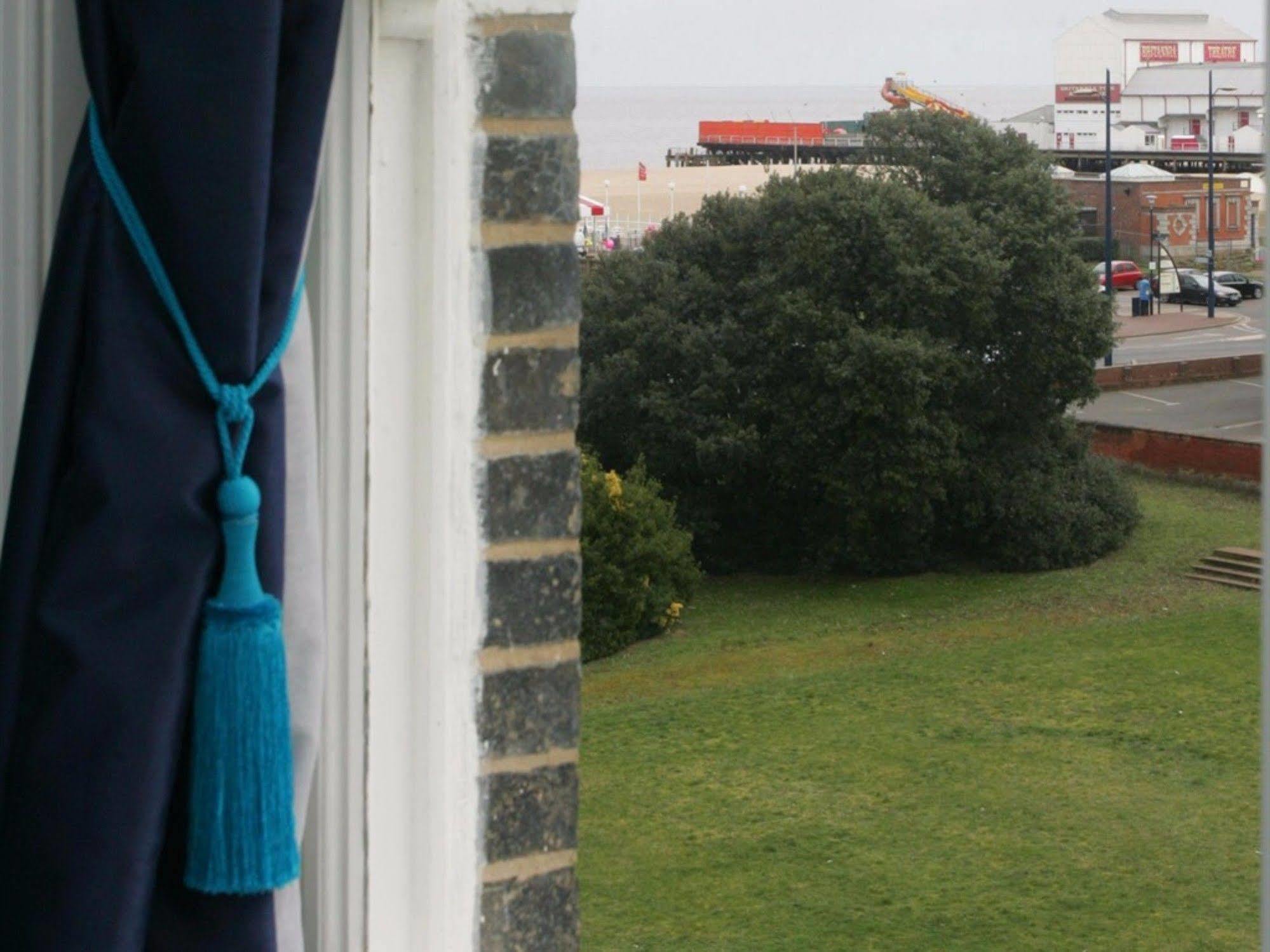 3 Norfolk Square Hotel Great Yarmouth Ngoại thất bức ảnh